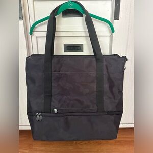 Lo & Sons Catalina Deluxe Weekender Bag